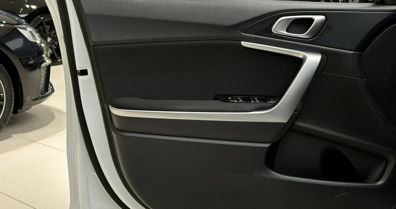 Kia Ceed cena 46500 przebieg: 156252, rok produkcji 2020 z Tczew małe 781